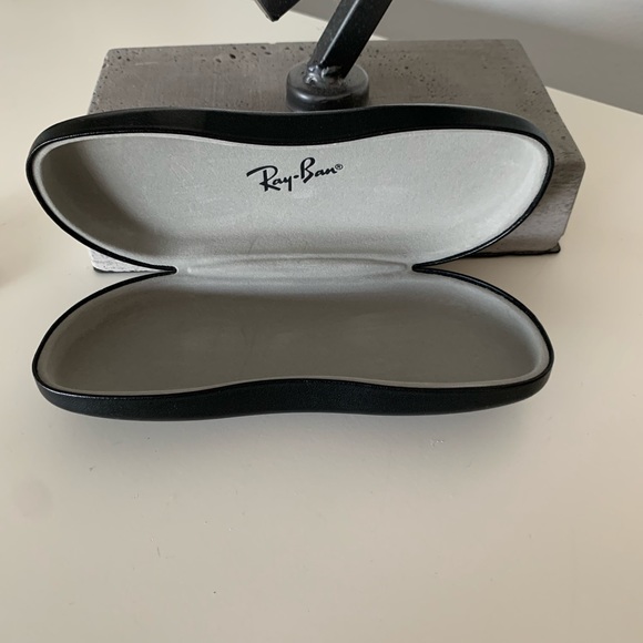 Ray Ban Glasses Case - Picture 3 of 5